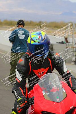 media/Mar-20-2023-Moto Forza (Mon) [[d0bbc59e78]]/Around the Pits/